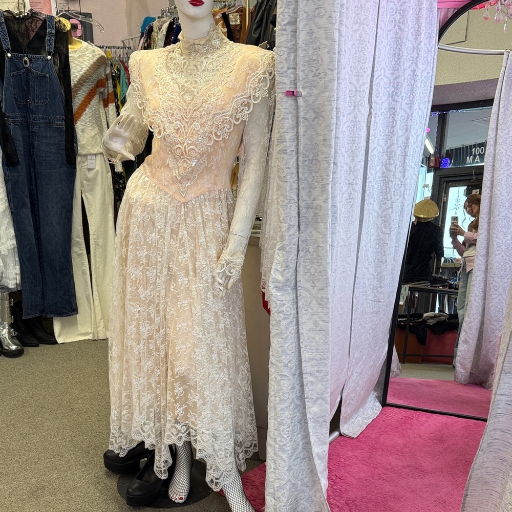 Jessica McClintock bridal Line